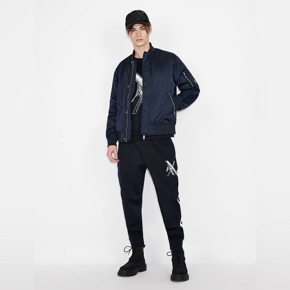 Armani Exchange OVERSIZED LOGO CREW NECK SWEATSHIRT - Picture 6 of 8